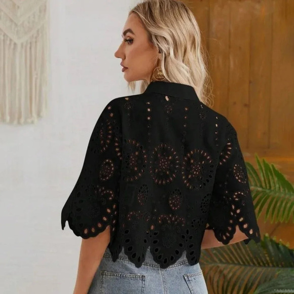 Women Summer Random Burnt-Out Flower Embroidery Short Sleeve Loose Casual Shirt - Picture 4 of 4